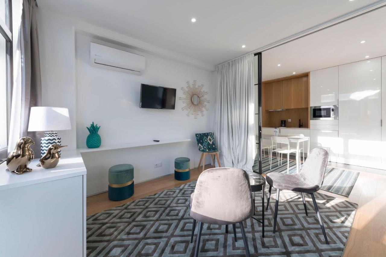 Lovelystay - Wohaza Apartment With Free Private Parking OOporto Exteriör bild