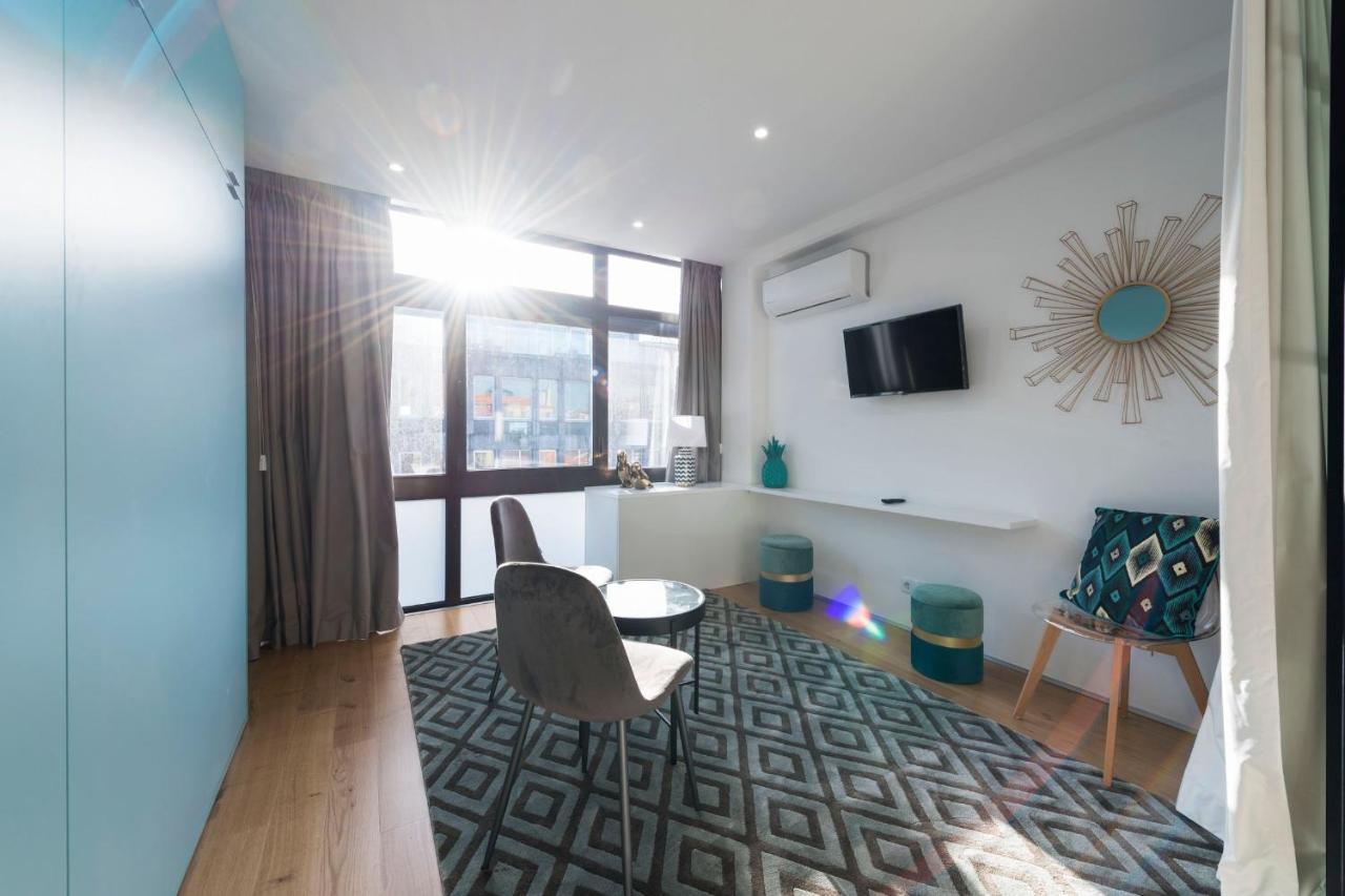 Lovelystay - Wohaza Apartment With Free Private Parking OOporto Exteriör bild
