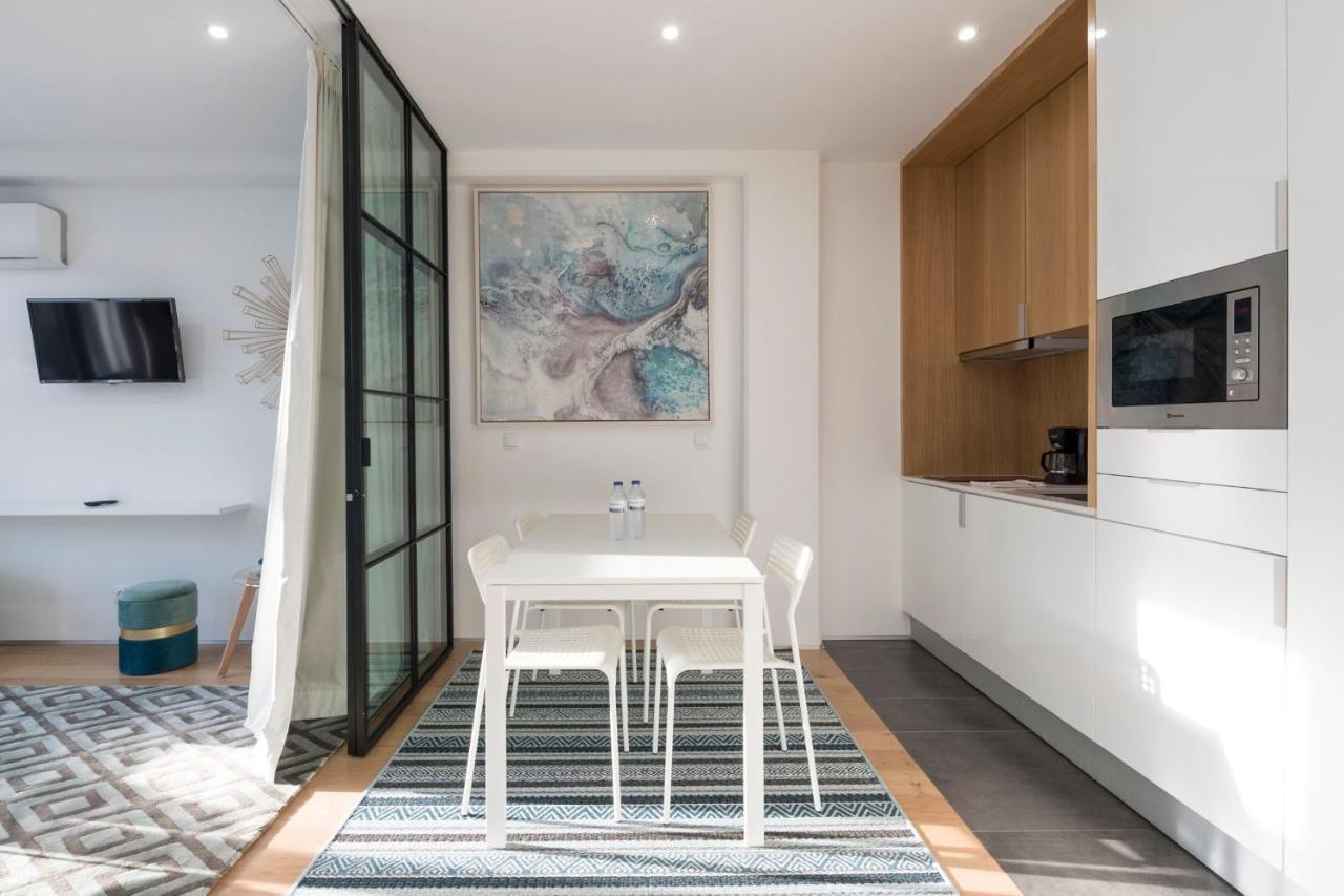 Lovelystay - Wohaza Apartment With Free Private Parking OOporto Exteriör bild