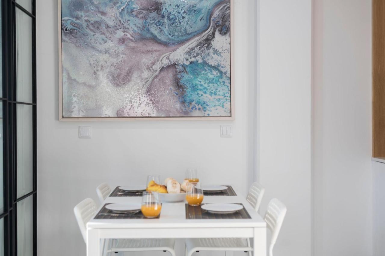 Lovelystay - Wohaza Apartment With Free Private Parking OOporto Exteriör bild